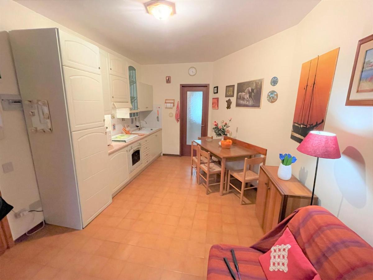 Condominio Miriam Бибионе Экстерьер фото